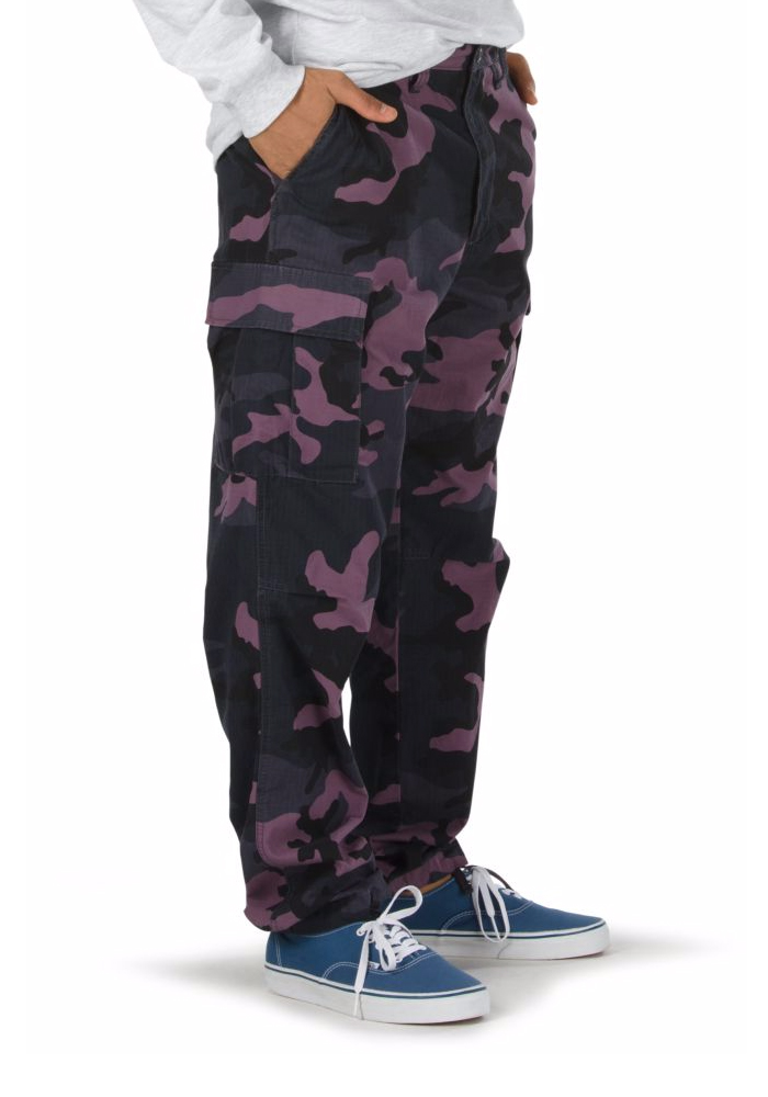 camo pants with checkered vans